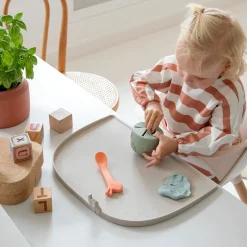 Dækkeserviet med høj kant i silikone - Elphee - Sand