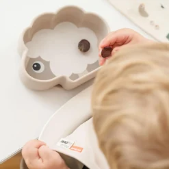 Silikone Stick & Stay skål - Sheepy - Sand